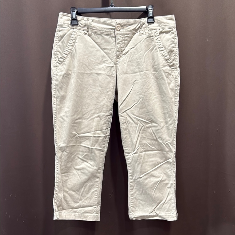Maurices Cropped Khaki Pants, Size 7/8
